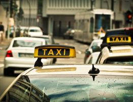 Hausse des prix du carburant : est-ce qu’il y aura des répercussions sur le prix de la course de taxi ?