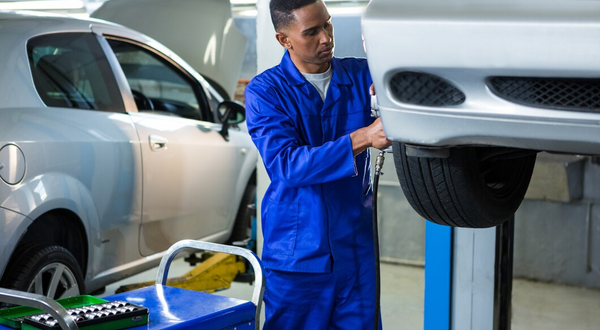 Réglage du carrossage non prévu par le constructeur : utiliser des vis excentriques